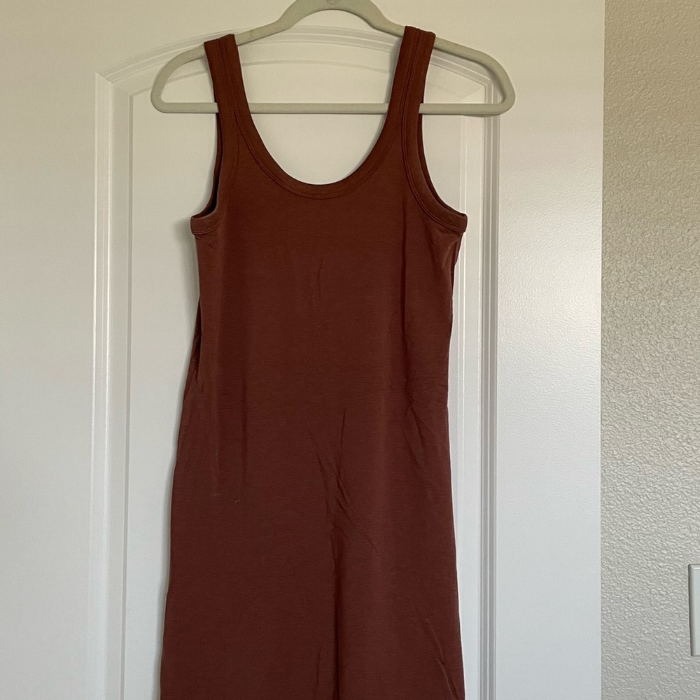 Lululemon Athletica Red Sleeveless Sheath Dress